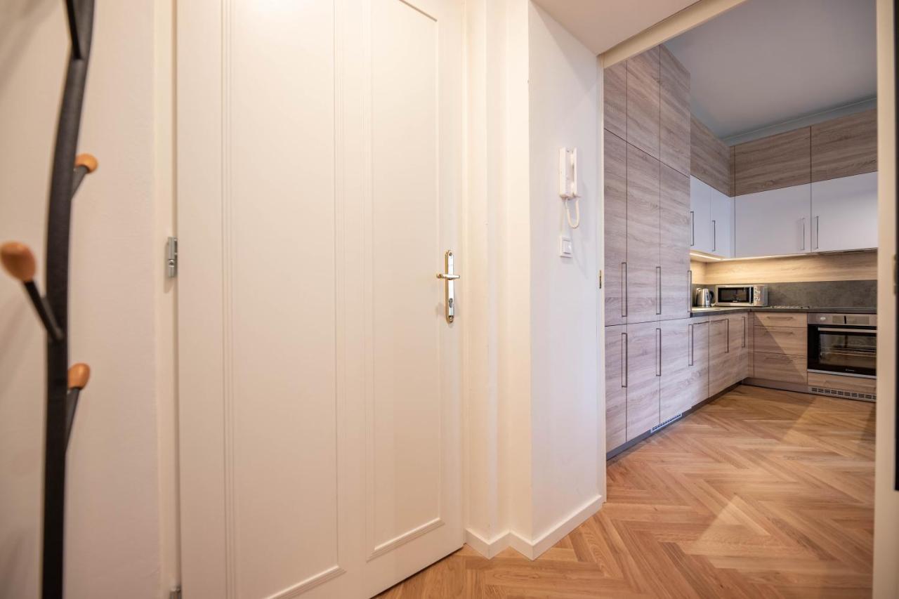 Apartment Friendly In Prague