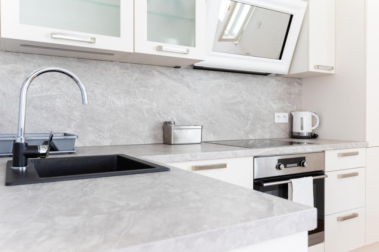 Apartment Friendly In Prague